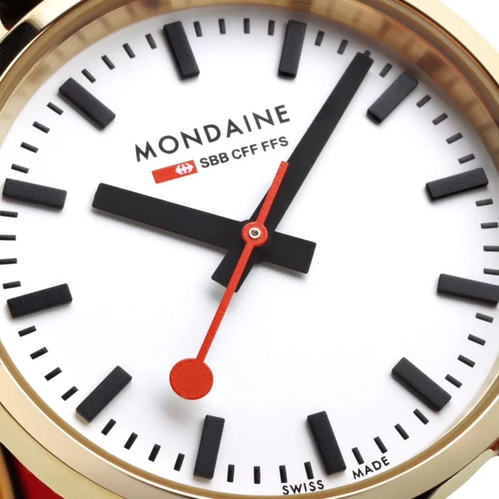 Mondaine SBB Uhren in Deutschland Warum Mondaine SBB Uhren in Deutschland so beliebt sind – Schweizer Bahnhofsuhr Design